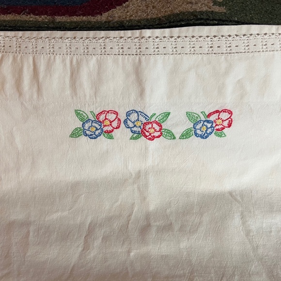 Vintage Other - Vintage Pillowcase with Embroidered Flowers